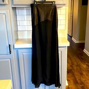 Alice and Olivia women’s maxi leather and silk skirt Sz 2/4